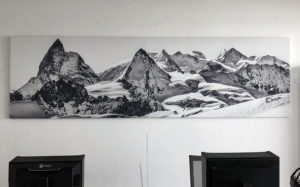 Giant visual, 400 x 110 cm: RIP - Printing on Canvas - Frame manufacturing - Installation and tension of the visual - Packaging - Delivery - Installation in my client's office...